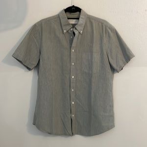 Everlane Short Sleeve Oxford Button Down